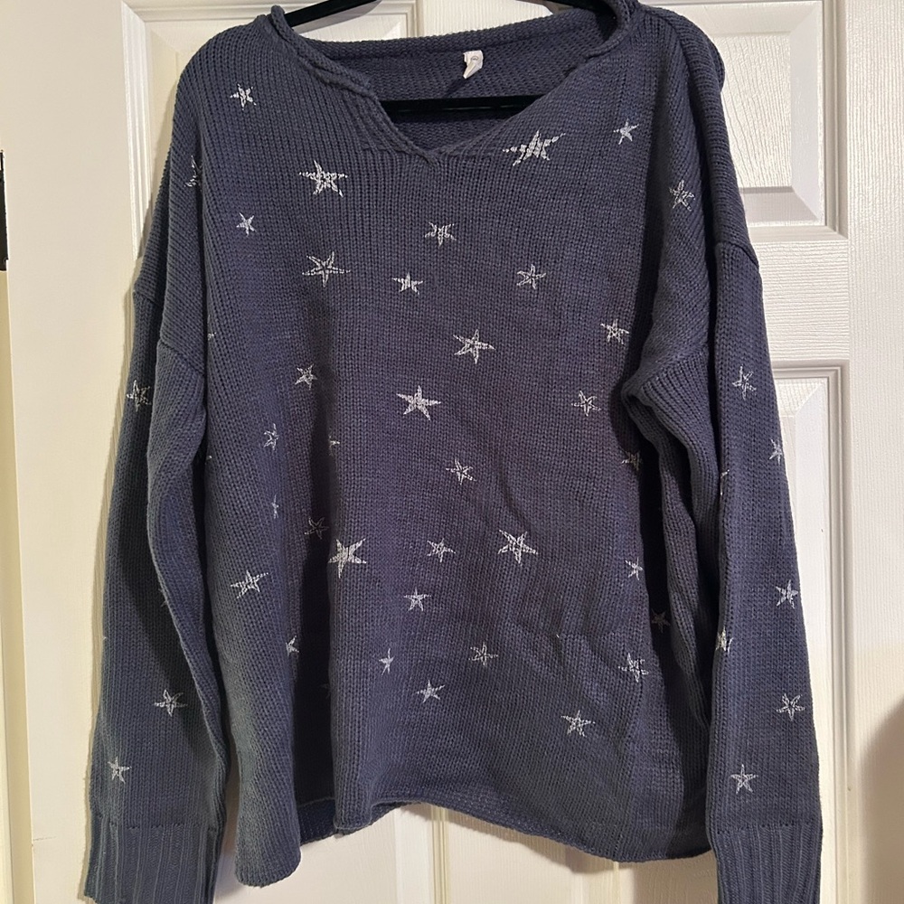 Wishlist Blue and White Star Pattern Crewneck Sweater